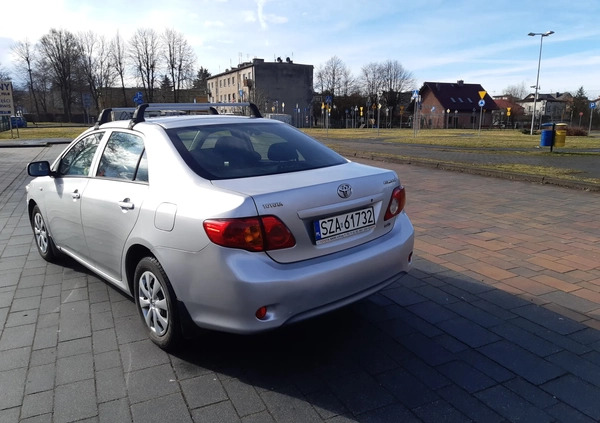 Toyota Corolla cena 17000 przebieg: 215828, rok produkcji 2008 z Zawiercie małe 67